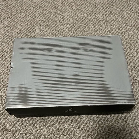 Nike Air Jordan 11 Retro Low 9.5 - Picture 6 of 7